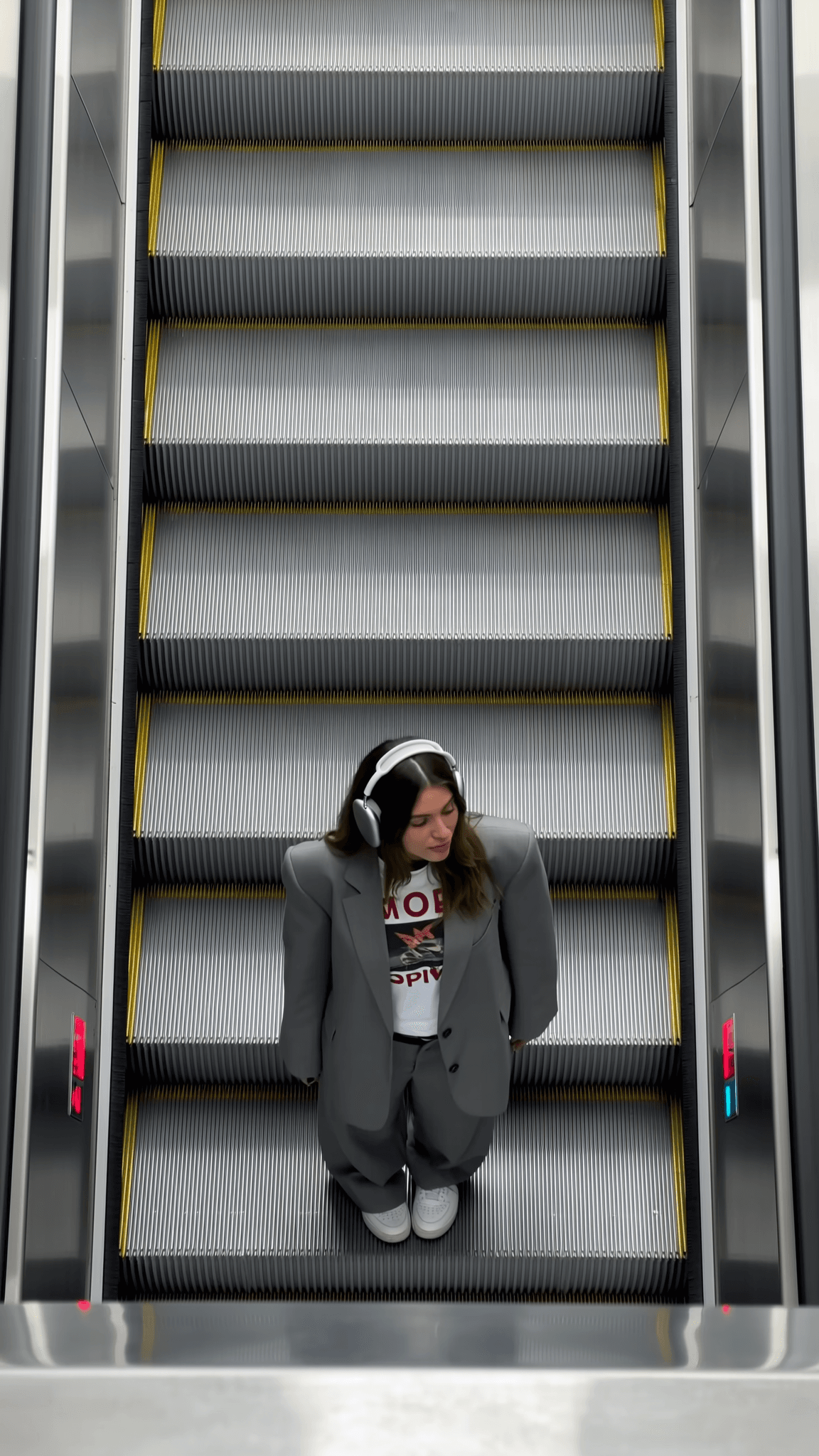 Escalator fit